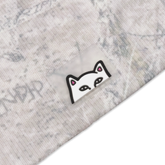 BEANIE PEEKING NERMAL